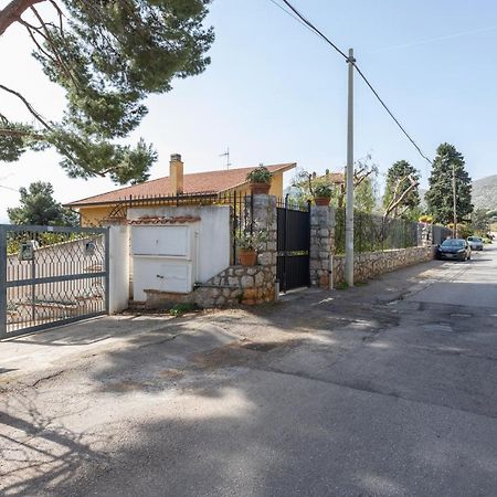 פלרמו Casa In Villa A Mondello-700M Dal Mare מראה חיצוני תמונה