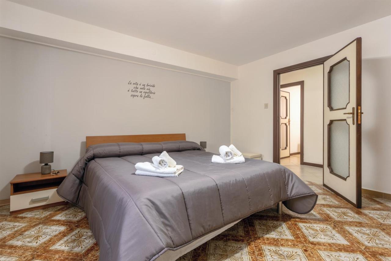 פלרמו Casa In Villa A Mondello-700M Dal Mare מראה חיצוני תמונה