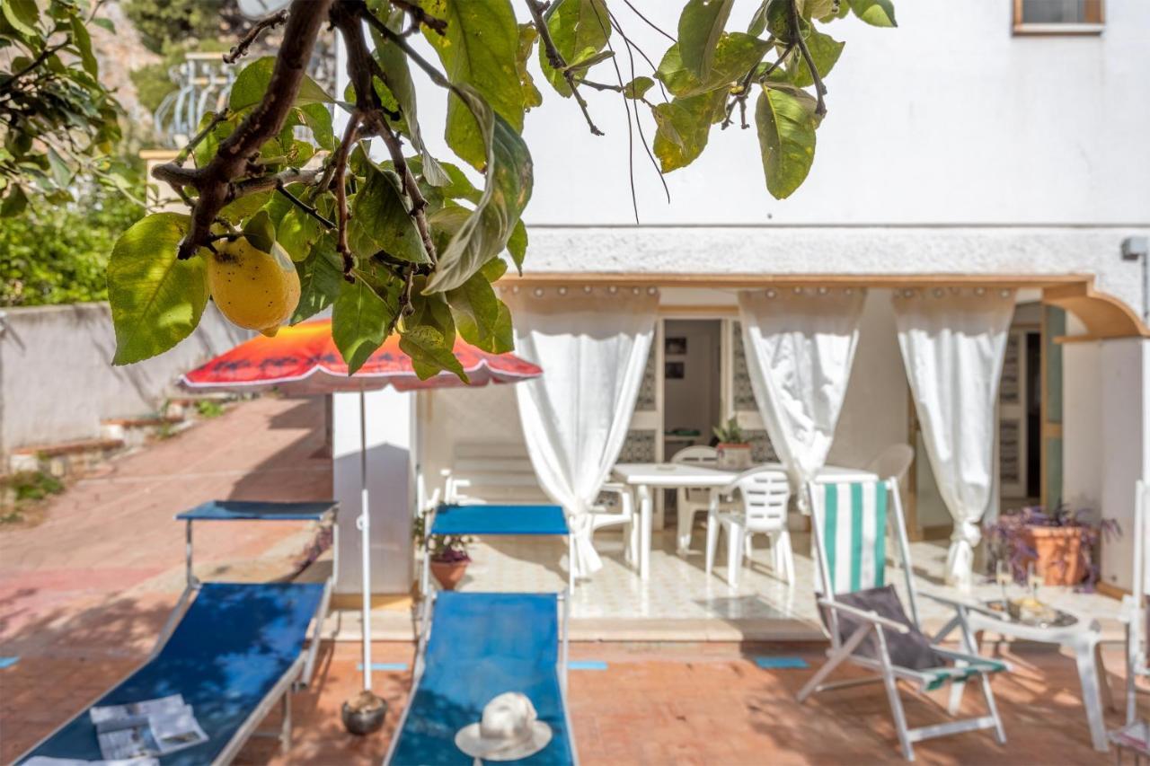 פלרמו Casa In Villa A Mondello-700M Dal Mare מראה חיצוני תמונה